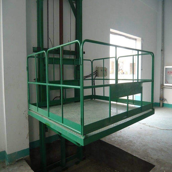 升降貨梯容易出現(xiàn)的幾個(gè)小問(wèn)題及解決辦法 升降貨梯